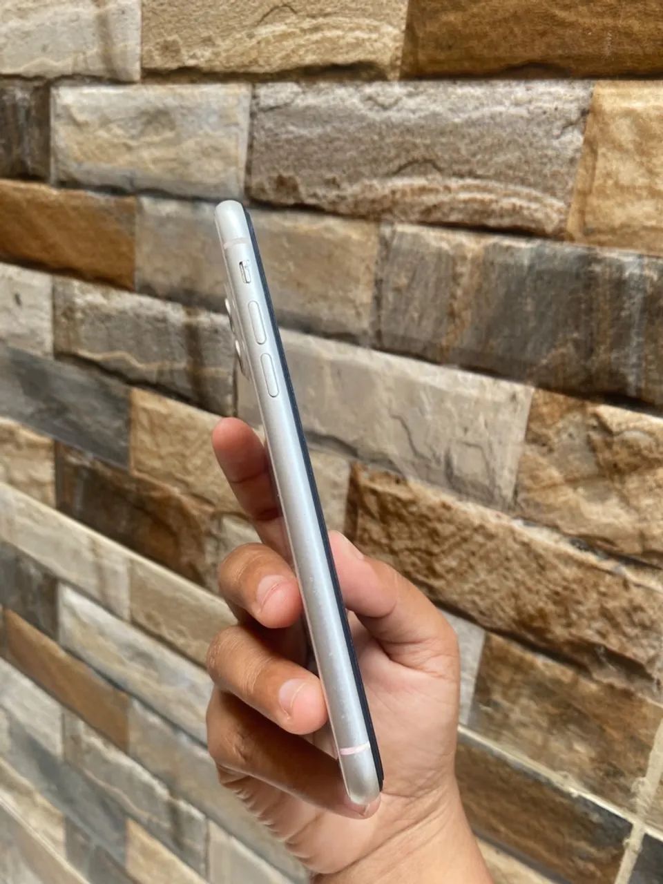 iPhone 11 64GB Branco - Funcionando Perfeitamente - Bateria 82% - Foto 4