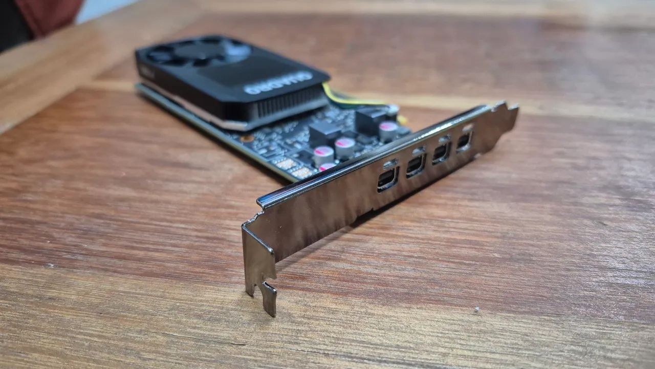 Oportunidade! Placa NVIDIA Quadro P1000 - NOVA, SEM USO