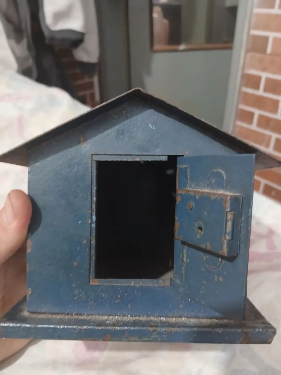 Cofrinho antigo de ferro s/chave - Foto 5