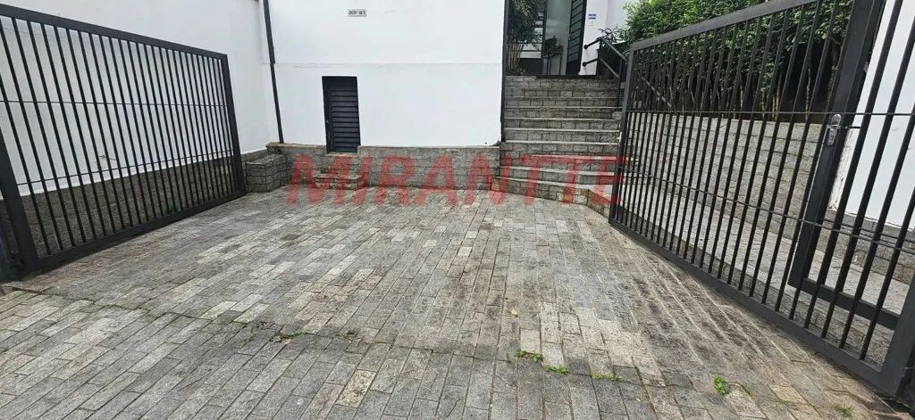 Comercial de 71m² em Água Fria