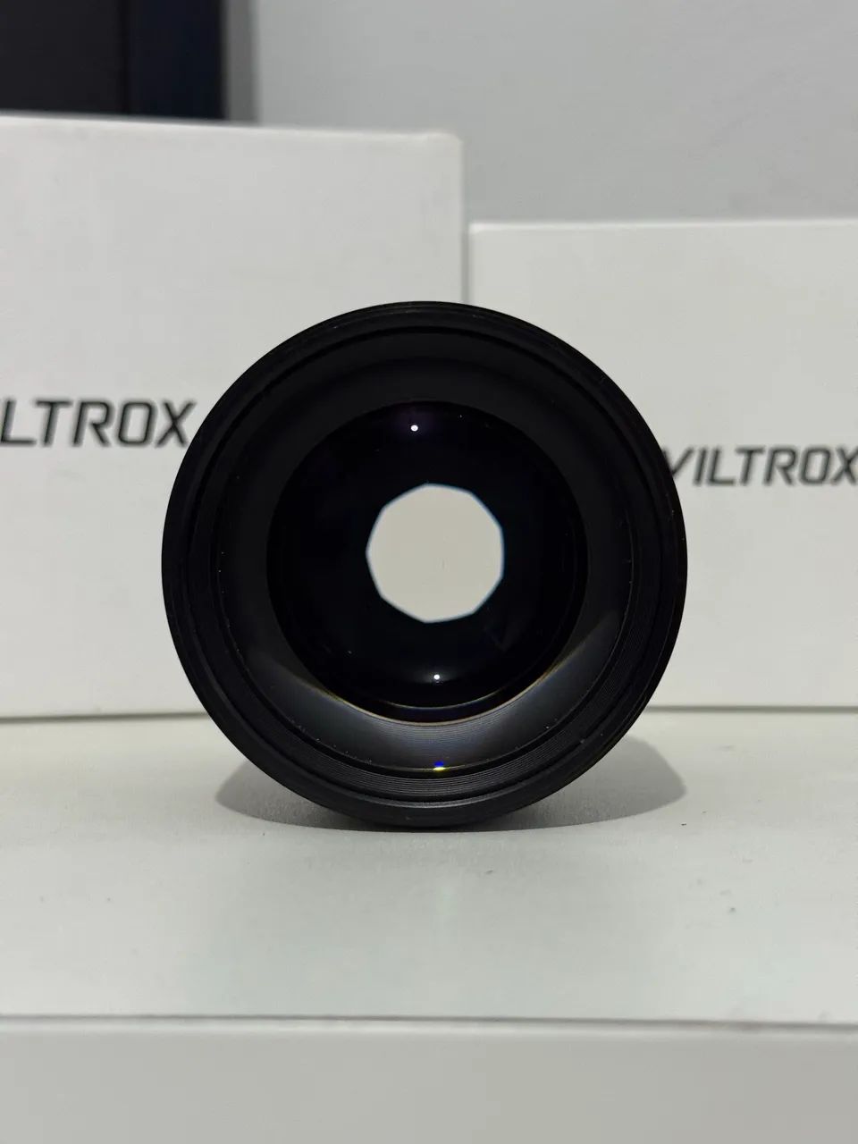 Lente Viltrox 85mm f1.8 Sony Full Frame - Foto 2