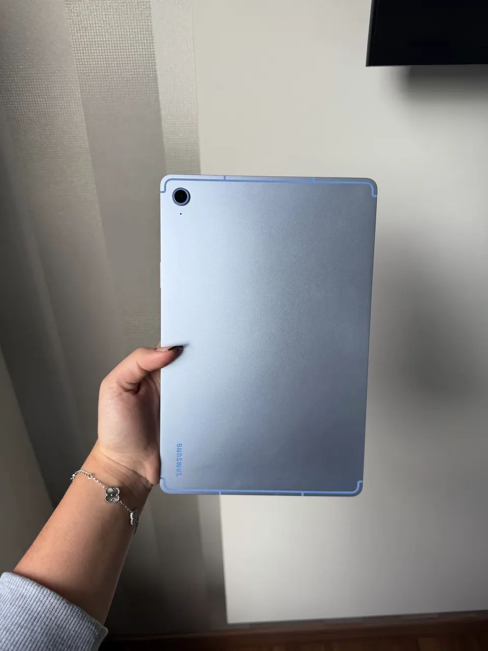 vendo tablet samsung s10 FE 128gb  - Foto 2
