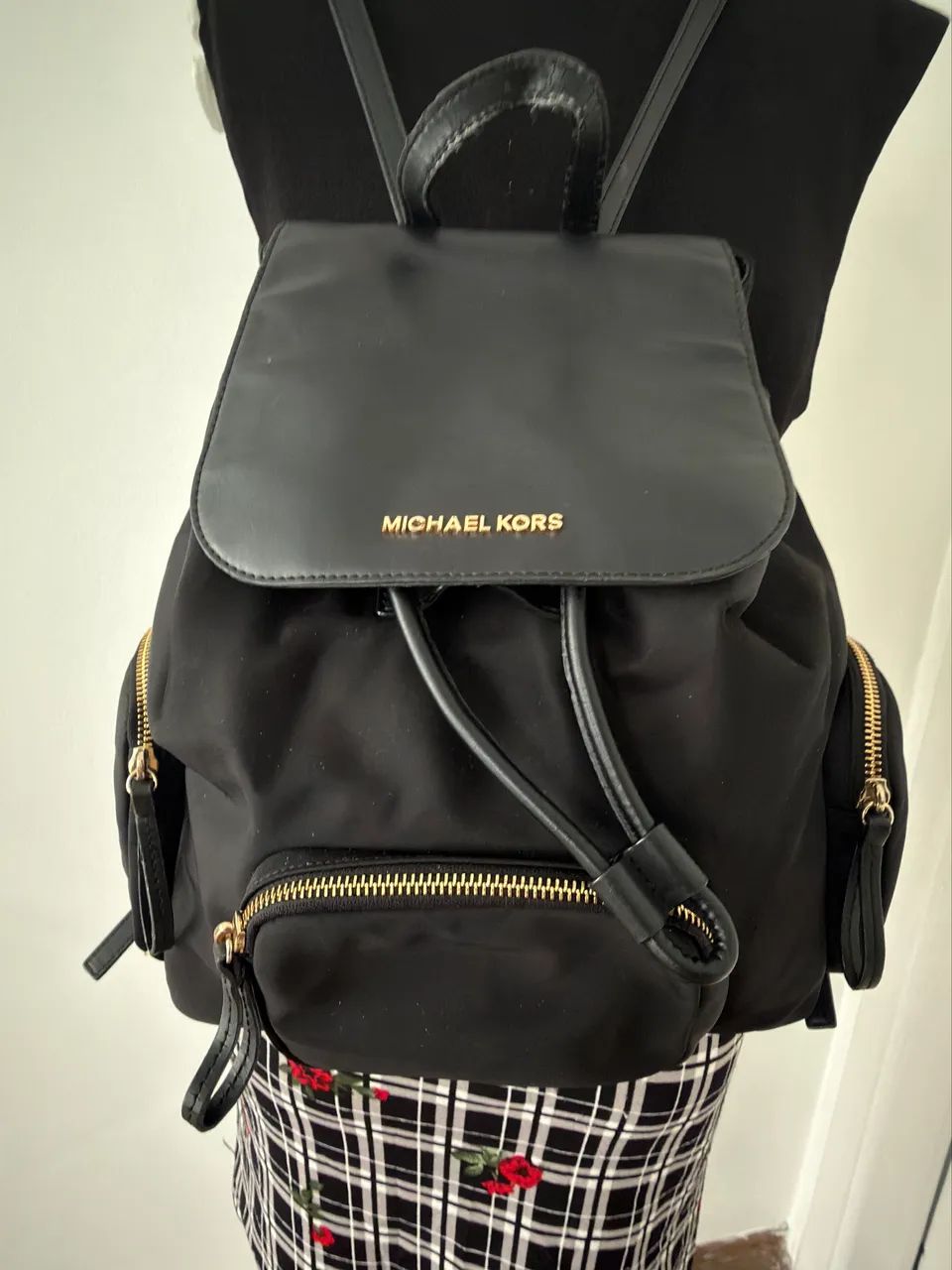 Mochila Michael Kors Preta  - Foto 2