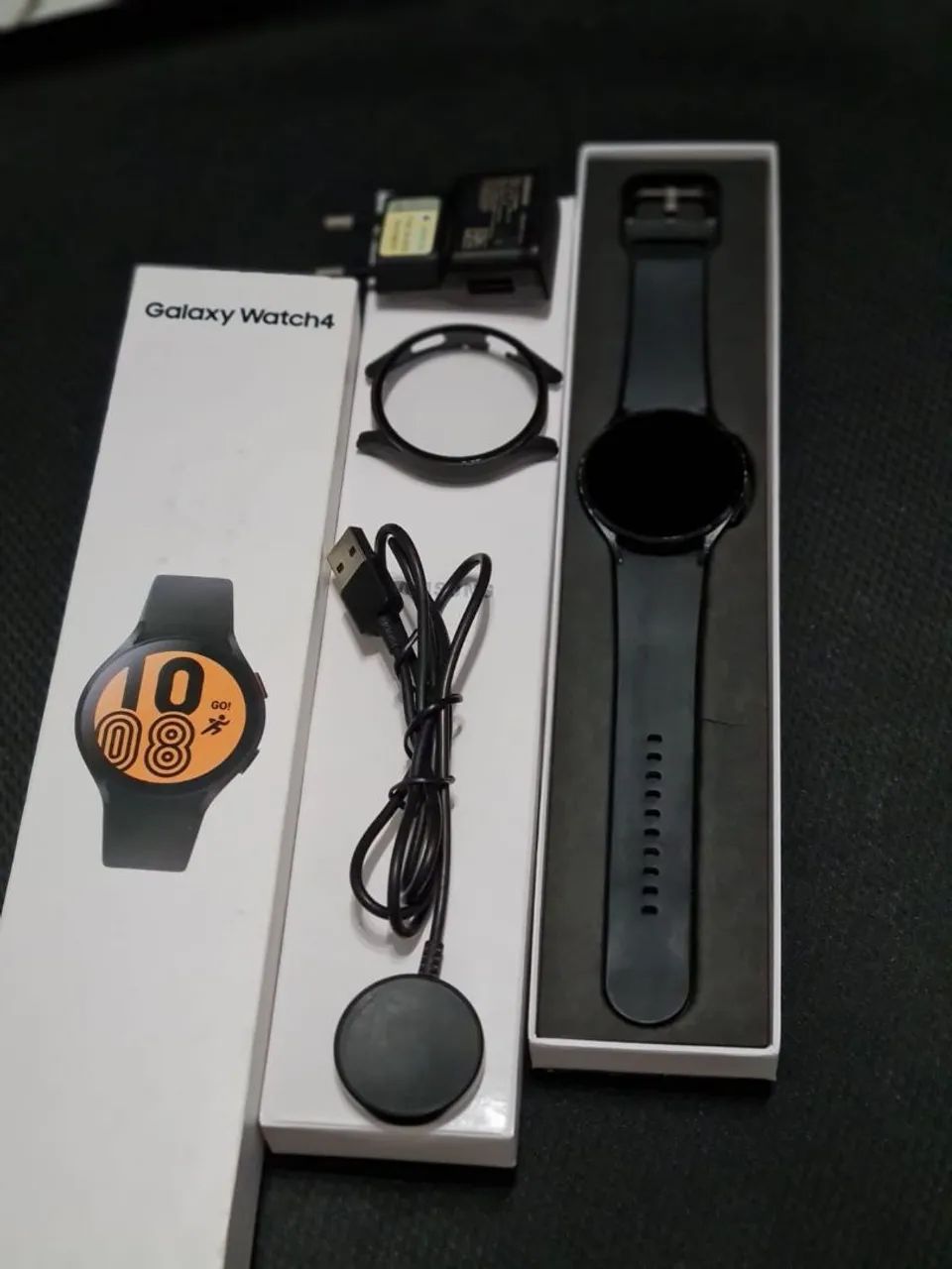 Samsung Galaxy Watch4 44mm - Completo com Acessórios