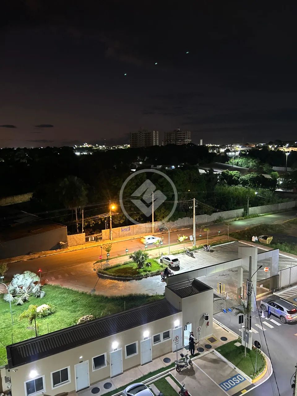 APARTAMENTO COM VARANDA COM MOVEIS PLANEJADOS codigo: 121104