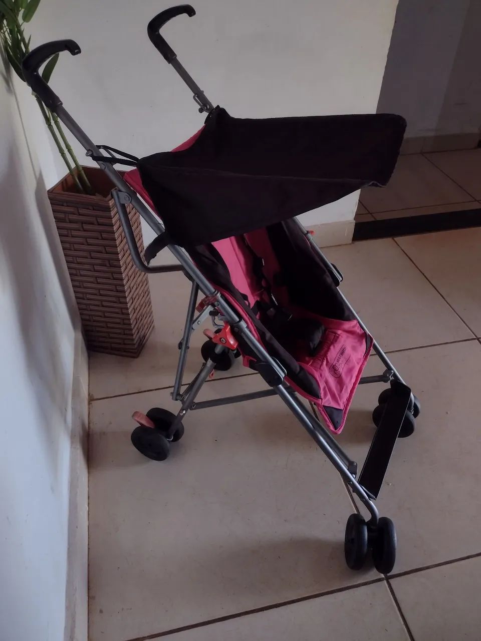 Carrinho de bebê passeio 