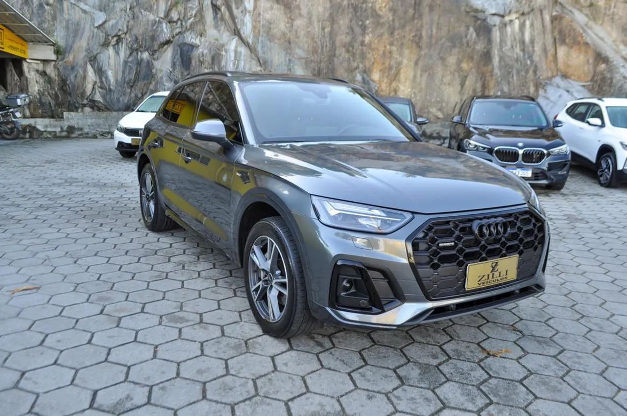 Audi Q5 Perf. Black 2.0 TFSIe S.tr. QT (hib.) 2022