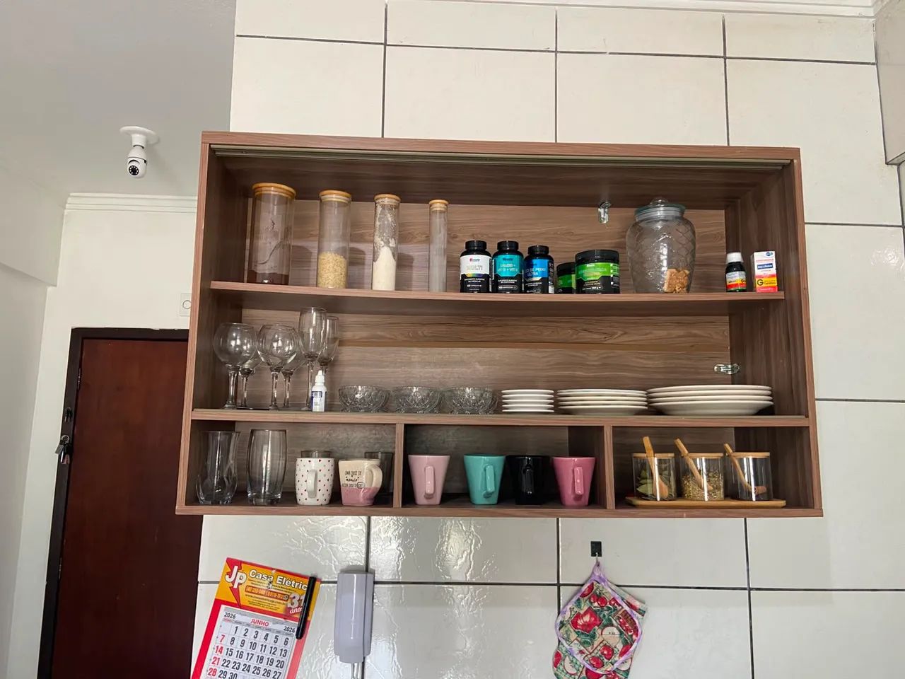 Vendo esse armário com 5 peças. - Foto 2