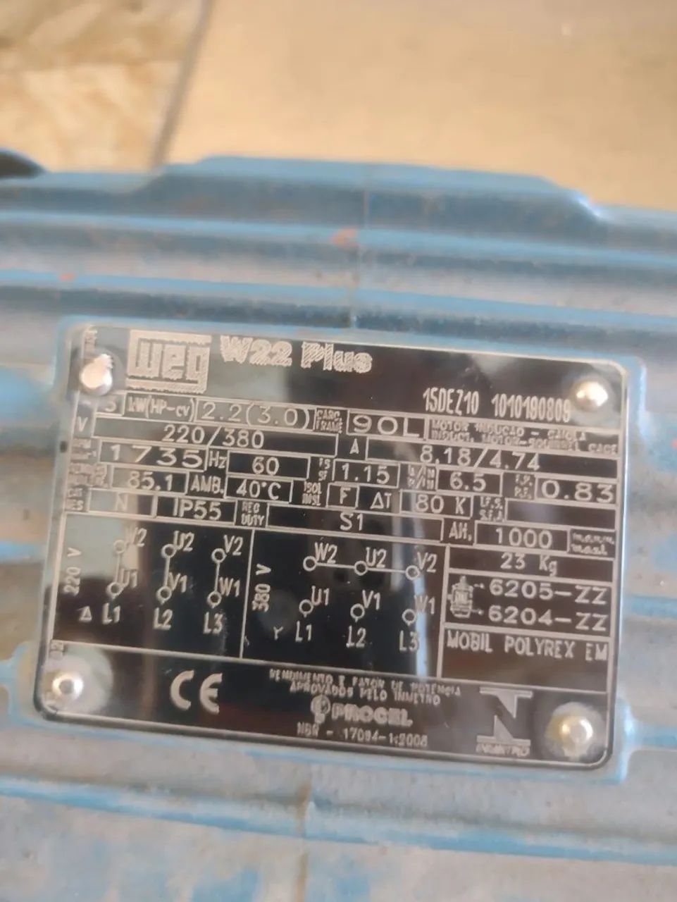 Motor Weg A22 Plus 3,0 CVN 220/380V - Foto 2