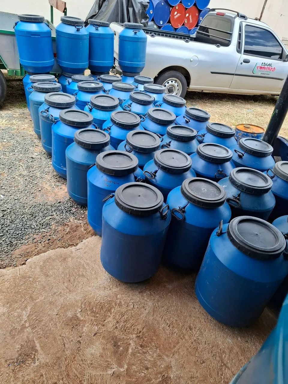 Tambor de 50 L. Tampa de rosca era de azeitona 