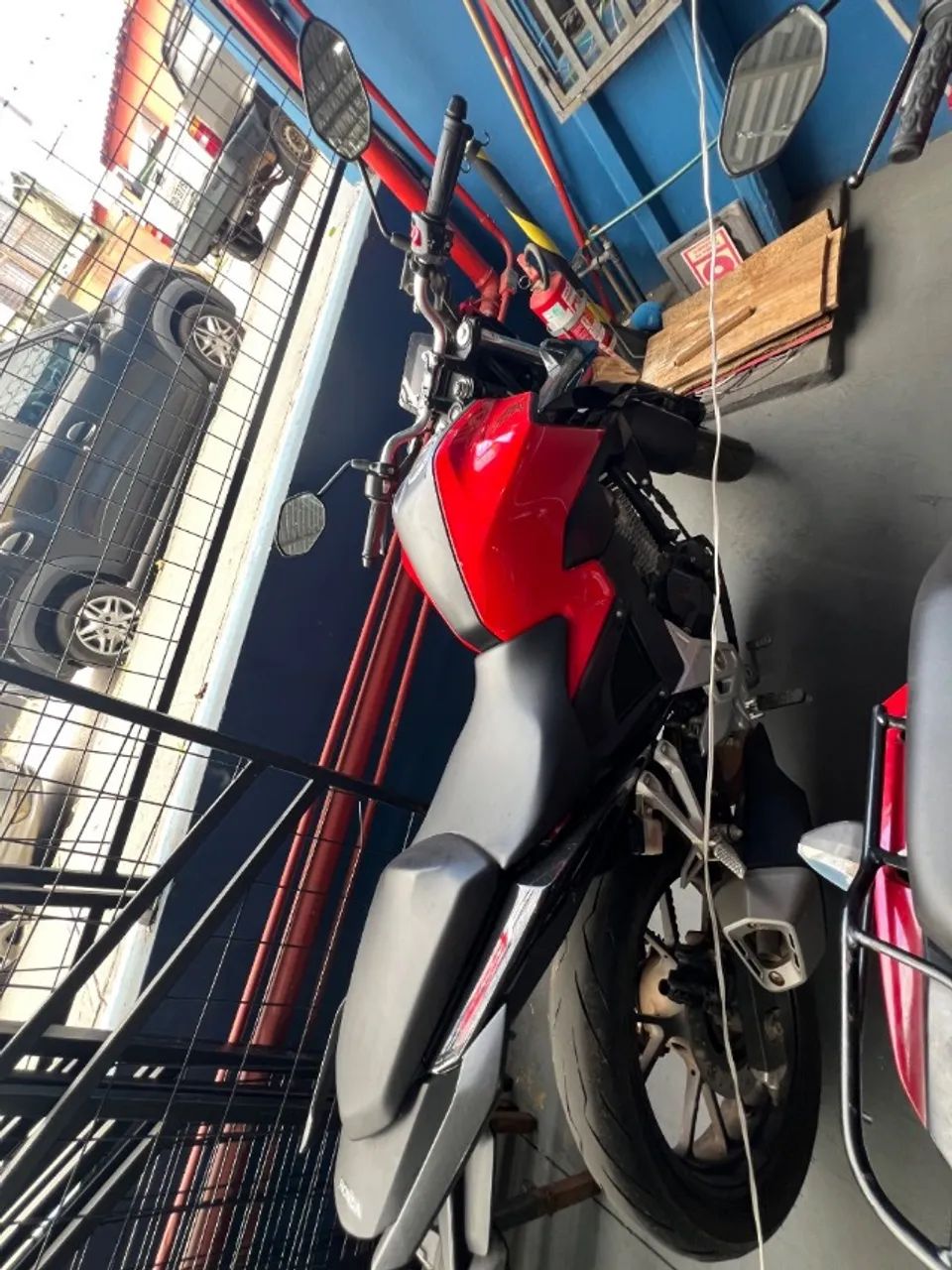 HONDA CB300F 2024 - Foto 3