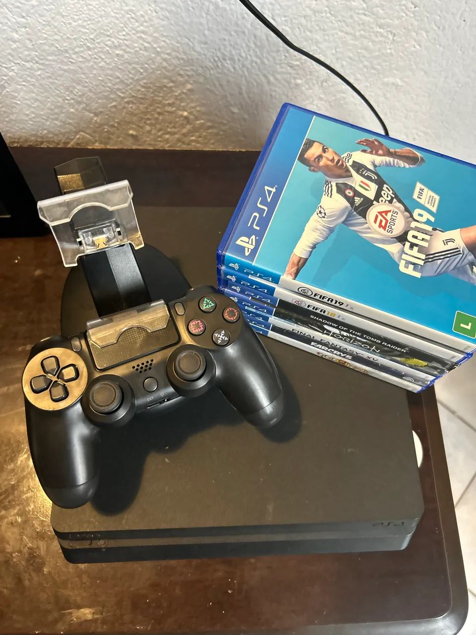 Play 4 1Tb + 3 Jogos e controle - Foto 5