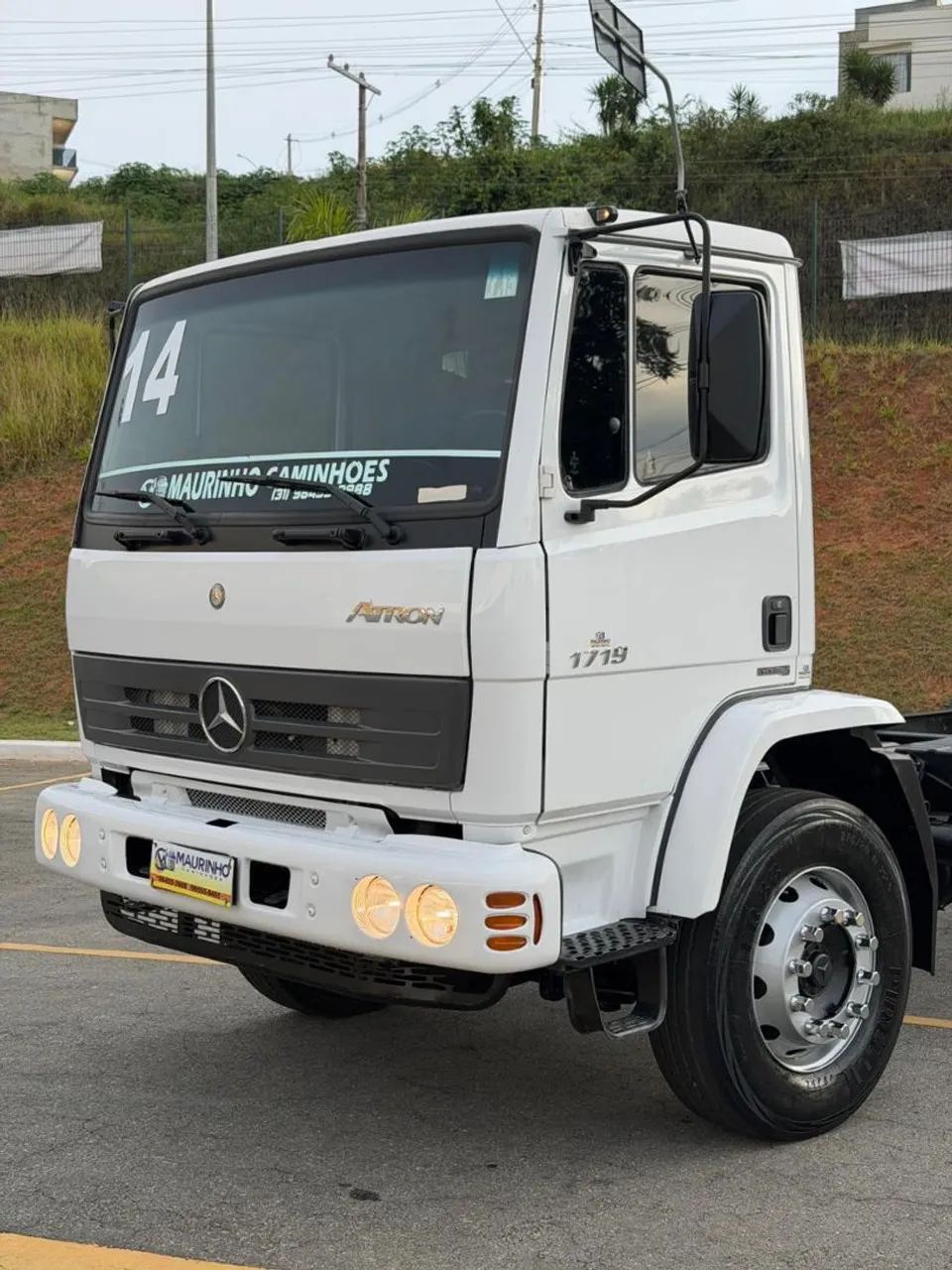 Mercedes  atron 1719 ano 2014  - Foto 4