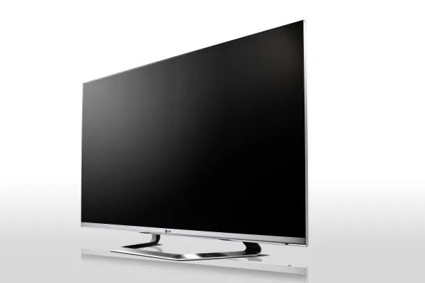 TV LG 47 led smart 3d - modelo 47lm6700 - impecável - Foto 3