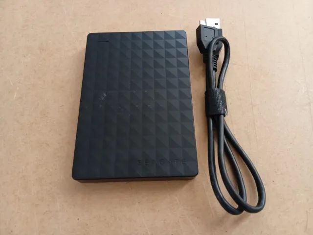 HD externo Seagate 1TB Modelo SRD0NF1 com Cabo de Dados