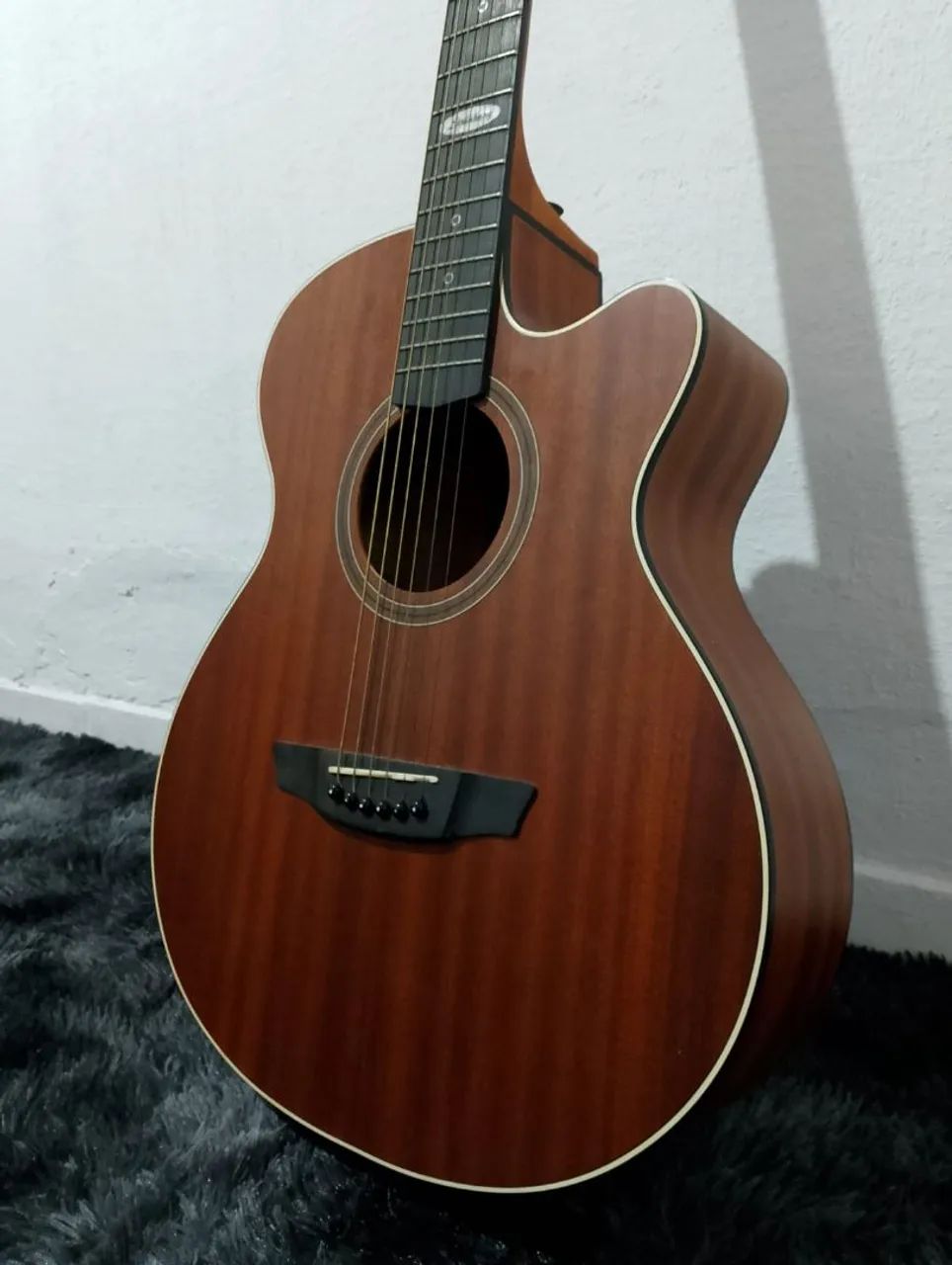 VIOLÃO NOVO