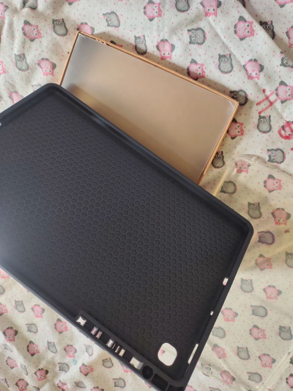 Duas capas para tablet S6 Lite Samsung Novas