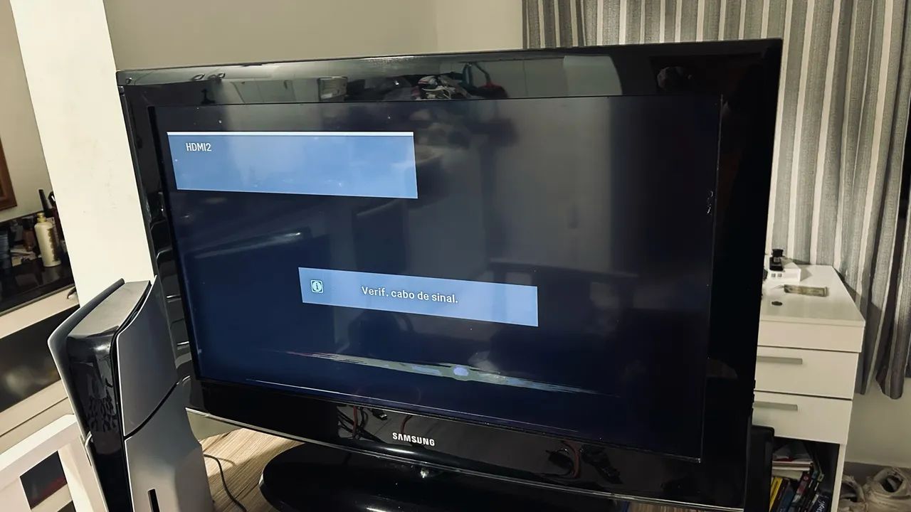 TV Samsung LCD 32 polegadas (mancha) 