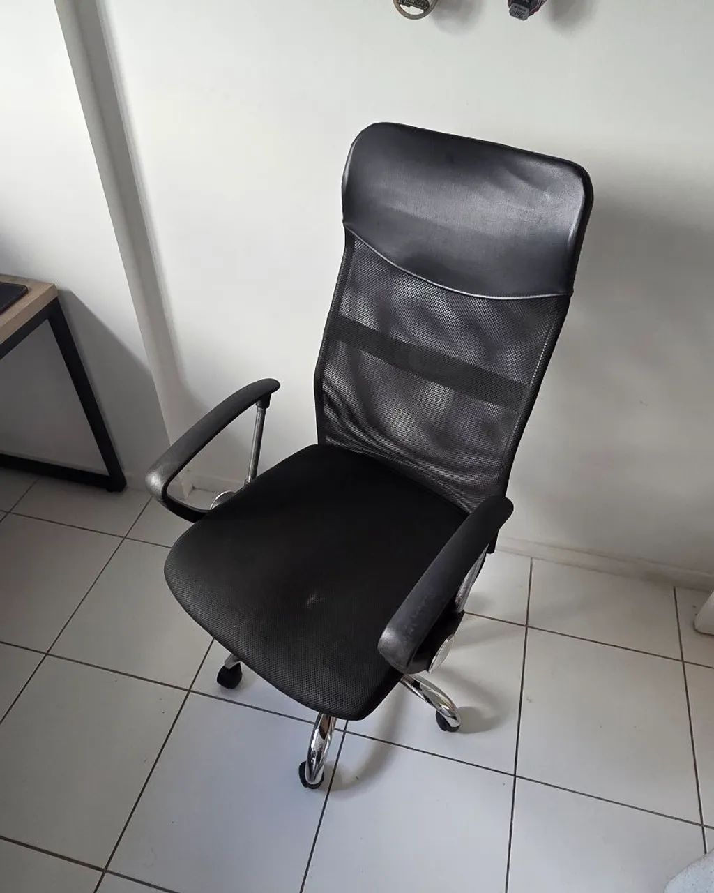 CADEIRA DE ESCRITÓRIO DIRETOR PRETA FINLANDEK