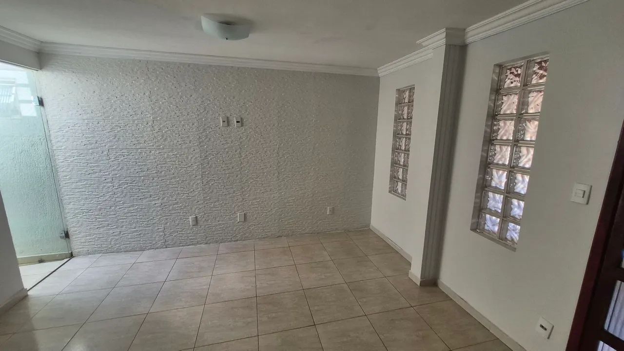 VENDO CASA NO CENTRO DA CIDADE OCIDENTAL  - Foto 5
