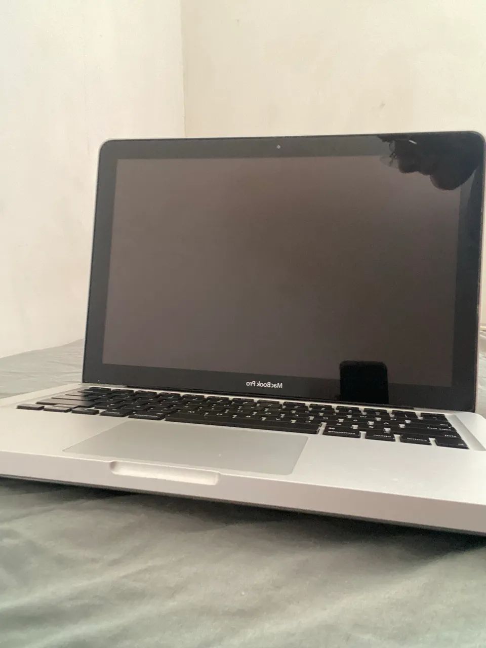 Vendo Mac Book para retirada de peça  - Foto 3