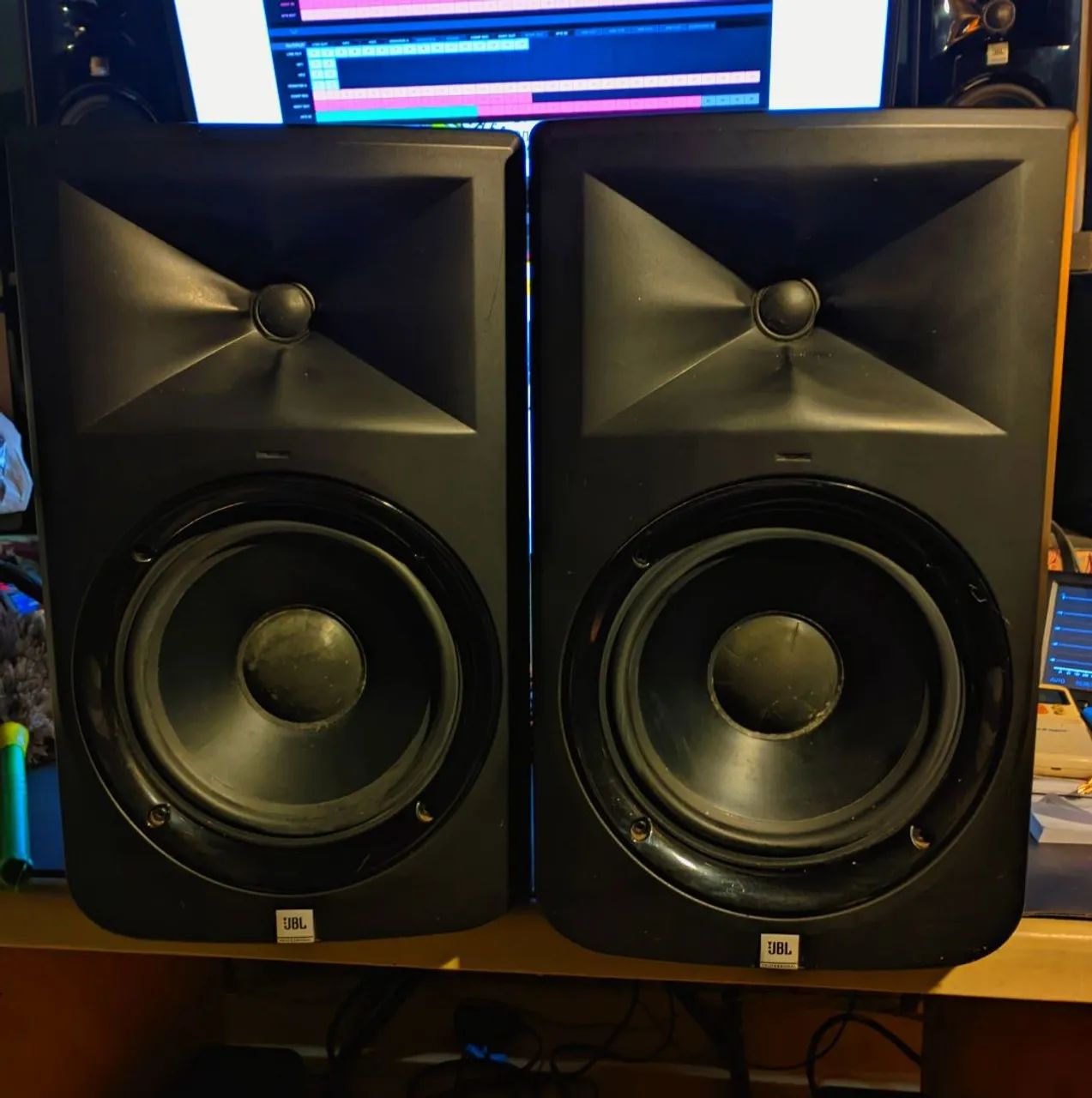 JBL - Lsr 308 (2 unidades)