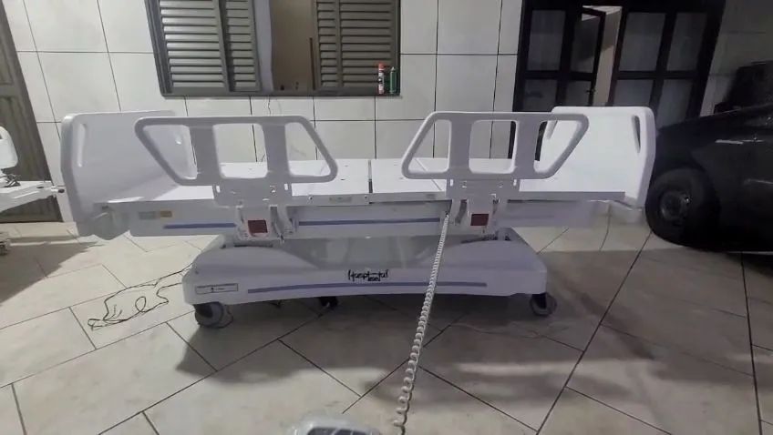 Cama Hospitalar Elétrica Motorizada Completa + Colchão | Semi Nova - Foto 6