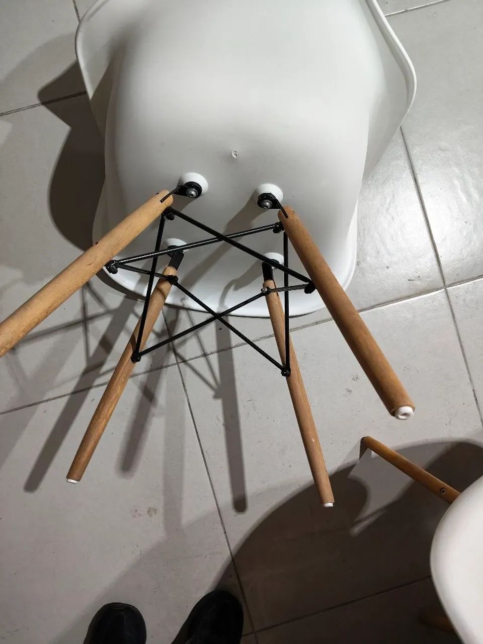 Conjunto de 4 Cadeiras Design Moderno (Estilo Eames) - Foto 5