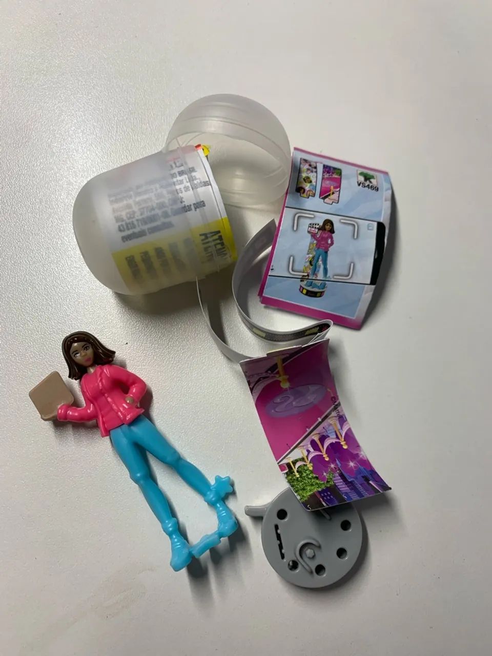 Barbie kinder ovo  - Foto 4