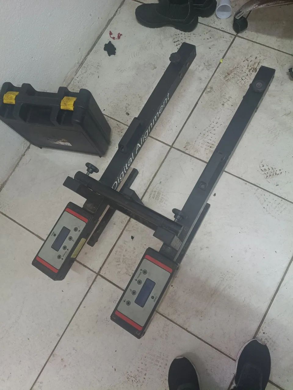 Balanceadora de pneus, alinhamento a laser e máquina de cambagem  - Foto 3
