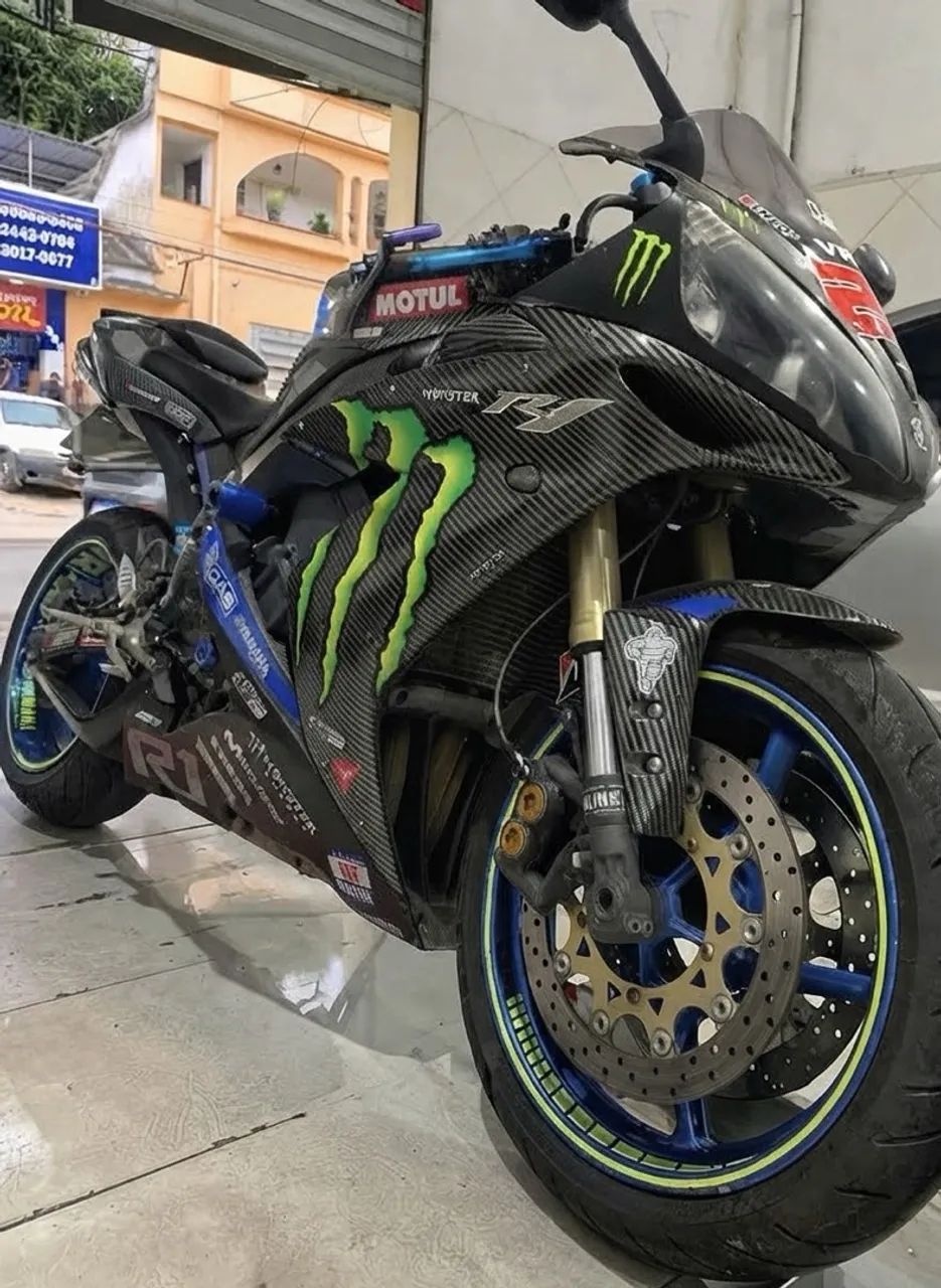 Vendo R1 2005 personalizada  - Foto 2