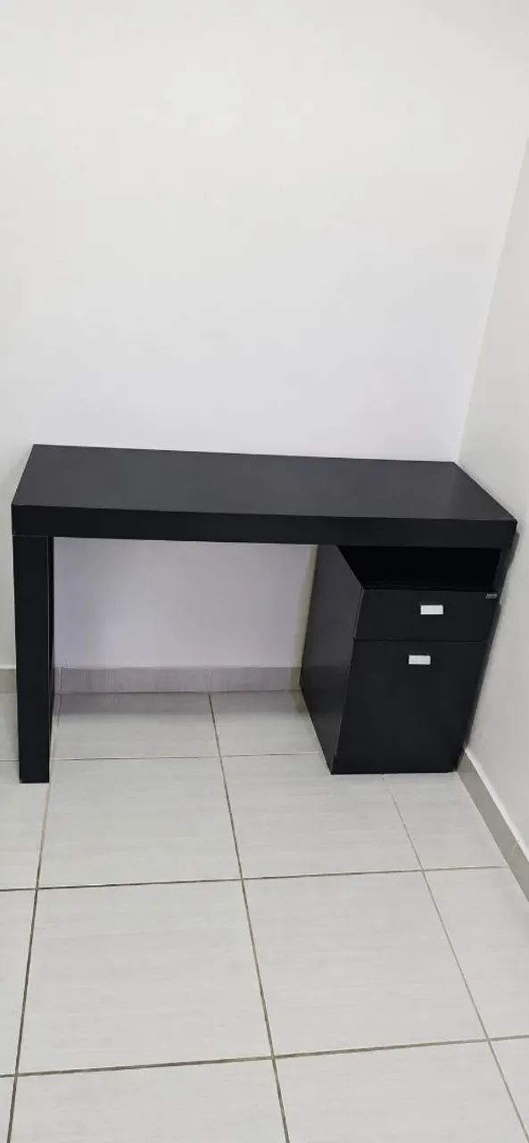 Mesa de computador / estudo