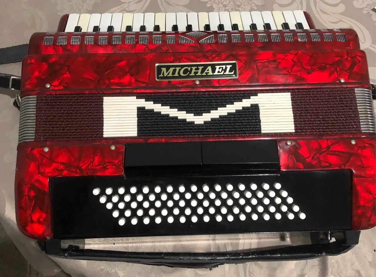 ? DESAPEGO - SANFONA MICHAEL 80 BAIXOS ? - Foto 4