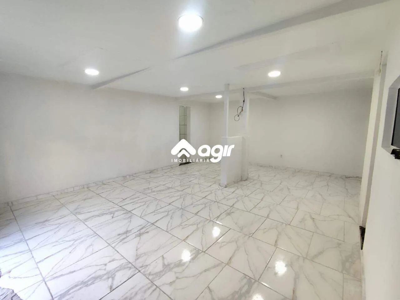 Excelente ponto comercial com loja ampla na Cidade Nova! - Foto 3