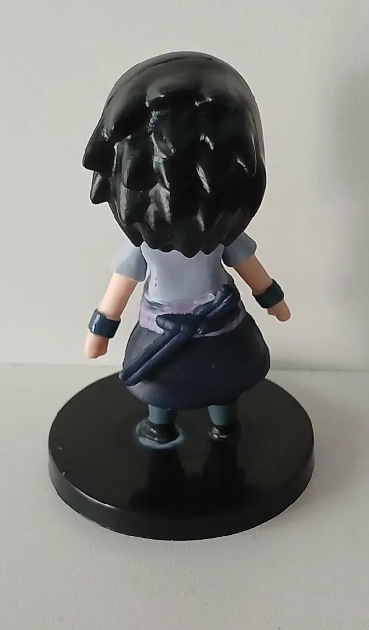 BONECO ACTION FIGURE MINIATURA SASUKE UCHIHA NARUTO SHIPPUDEN - Foto 2