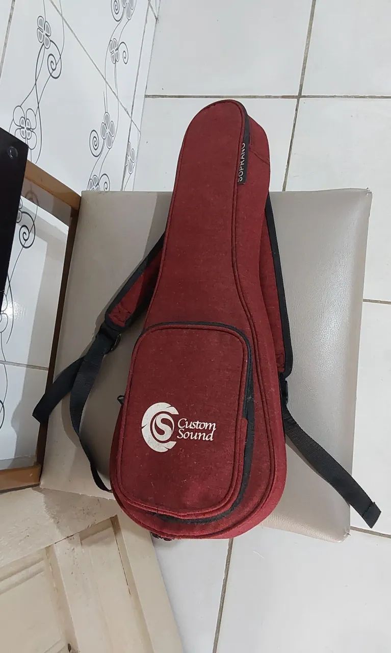 Vendo ukulele usado + capa acolchoada + correia - Foto 5