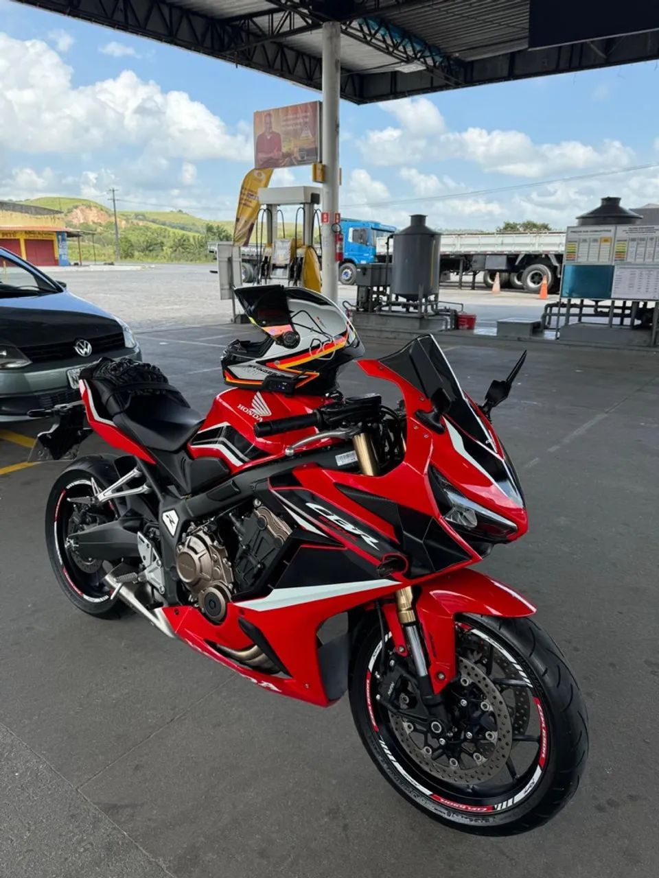 CBR 650R - Foto 2