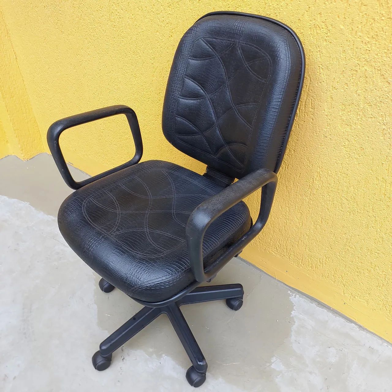 Cadeira escritorio com braços  - Foto 2