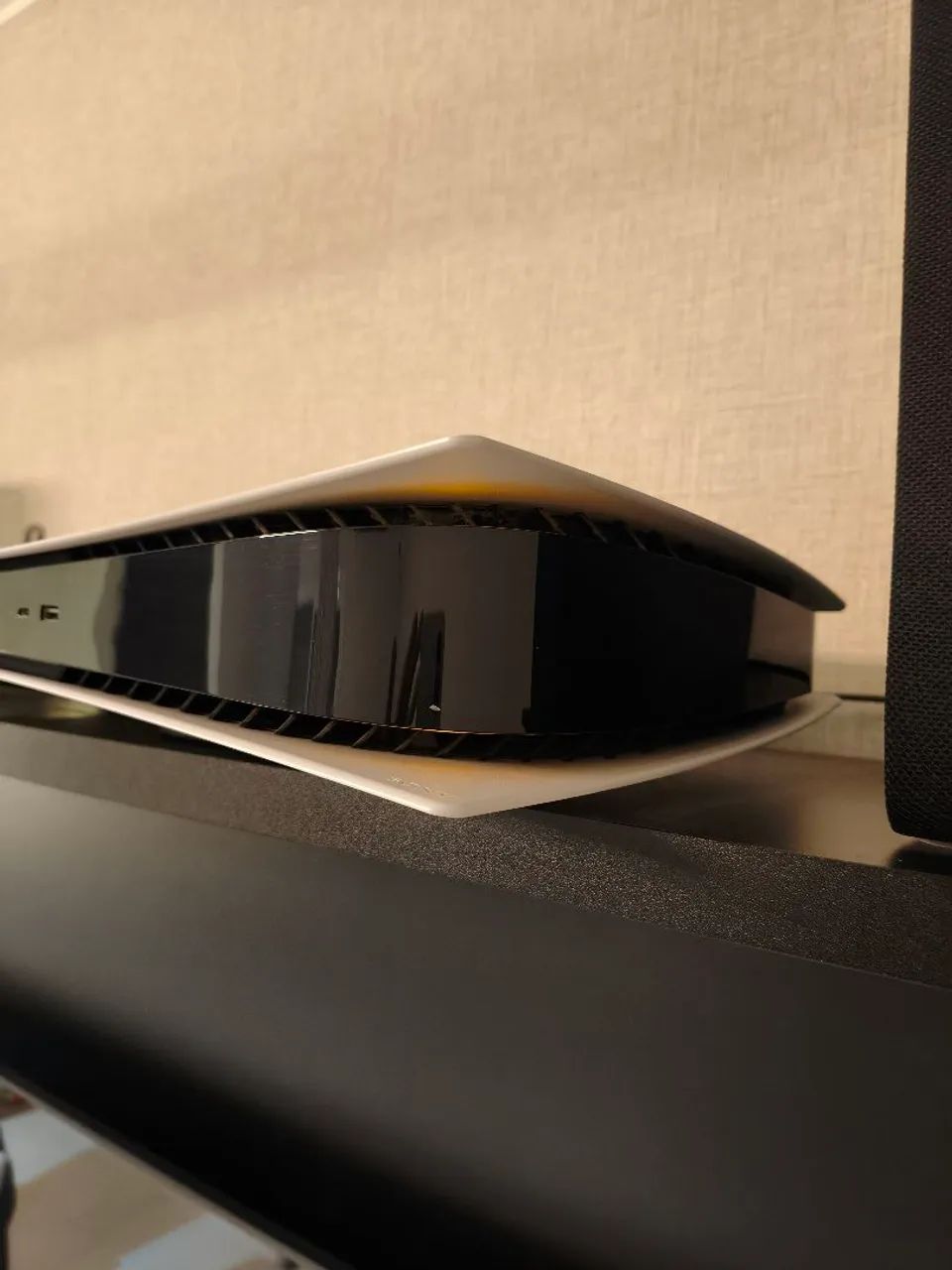 Playstation 5 com 2 Controles - Foto 2