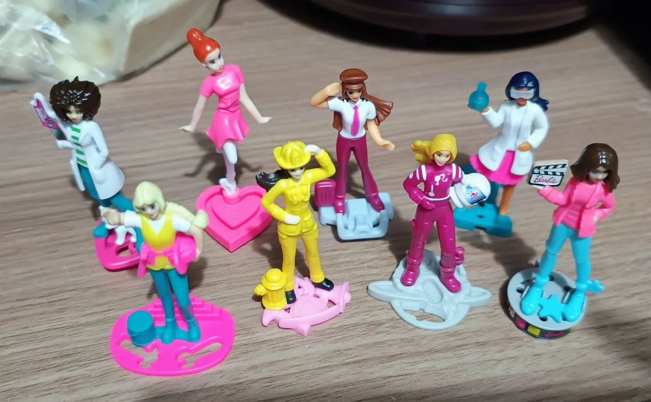 Coleção completa Kinder Barbie 
