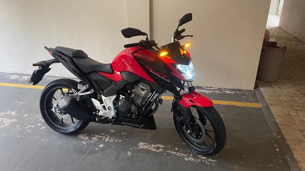 CB 300F Flex