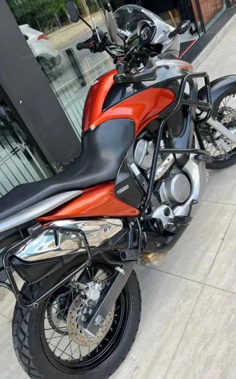 Vendo transalp 700 2014 com abs - Foto 4