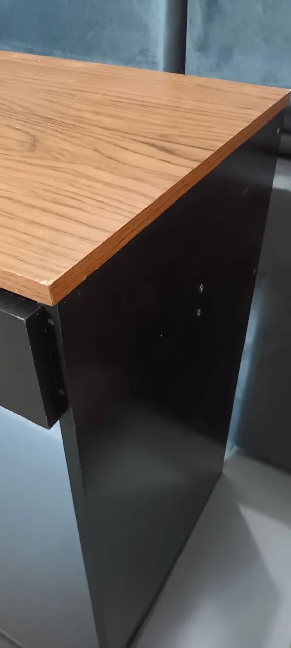 Desk430234229235394562