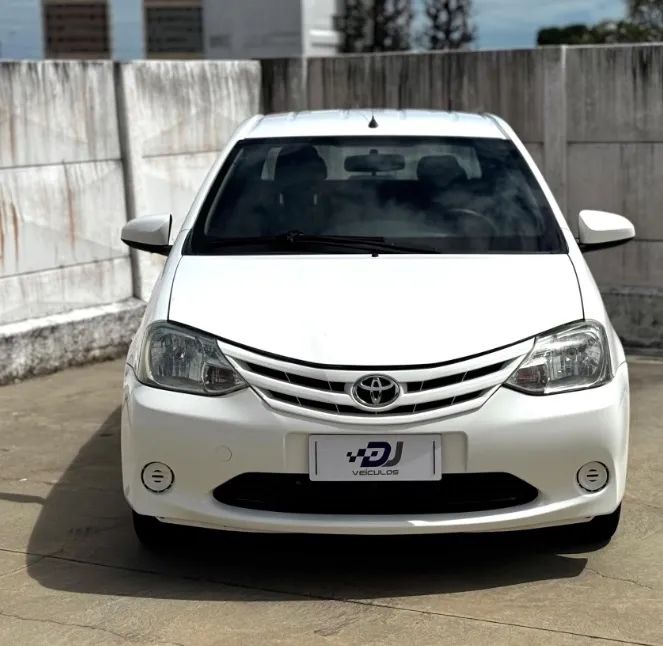 Toyota Etios ETIOS XS SEDAN1.5 FLEX 16V 4P MEC. 2015
