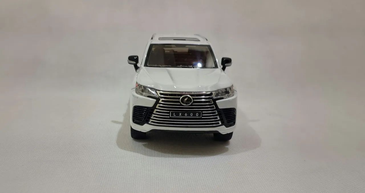 Lexus Lx 600 em metal  - coleção  - Foto 5