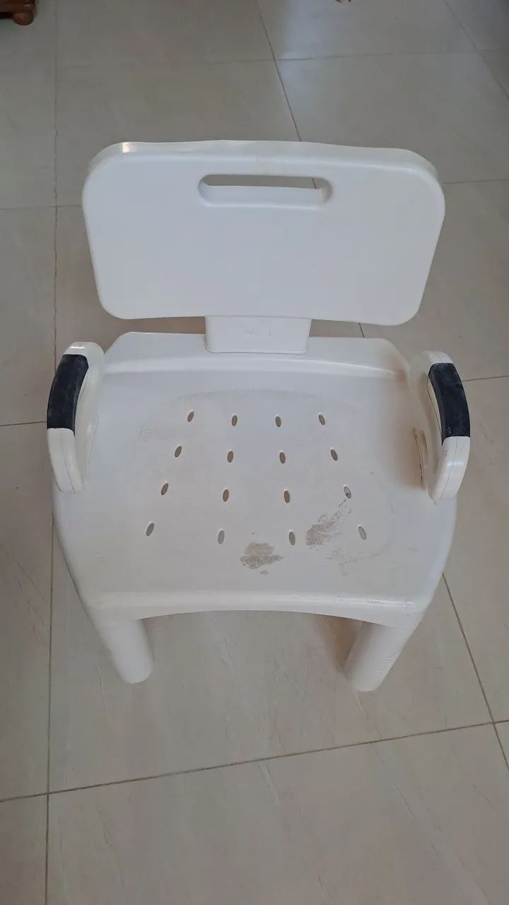 Vendo cadeira de banho 