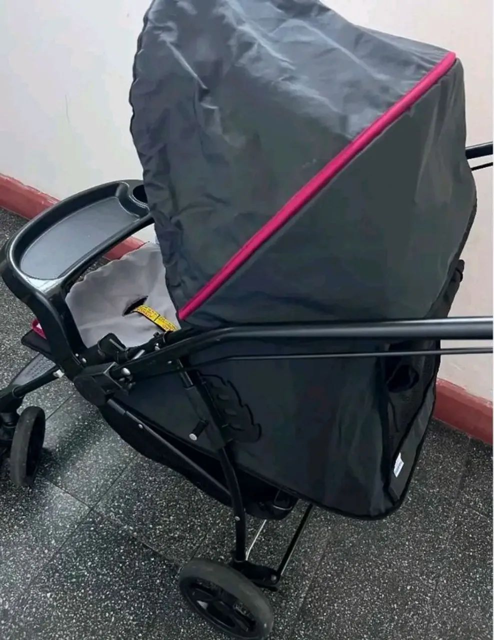 Vendo carrinho de bebê  - Foto 2