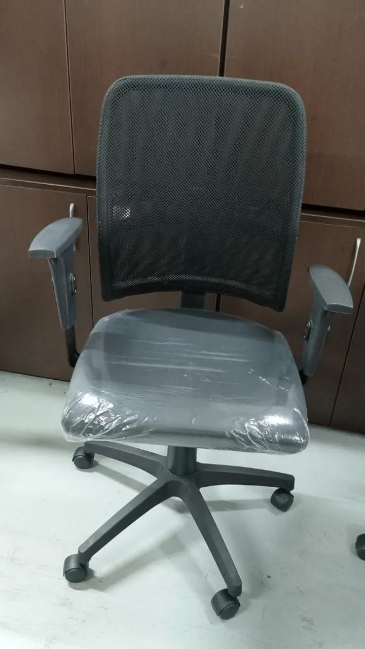 Cadeira de Escritório Diretor Cavaletti  