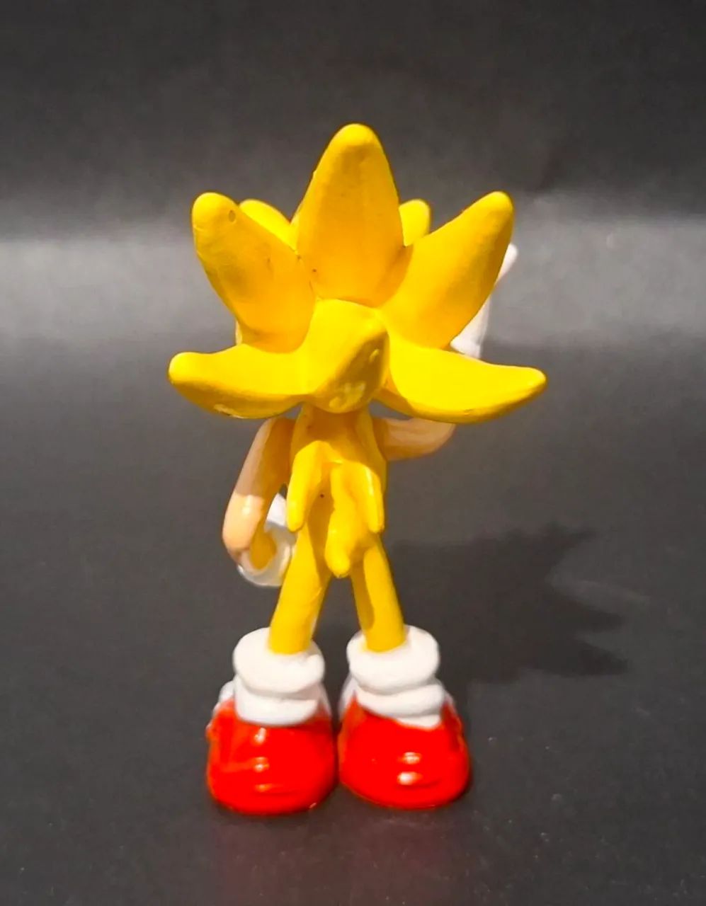 Sonic Dourado miniatura Colecionável Original Sega - Foto 3
