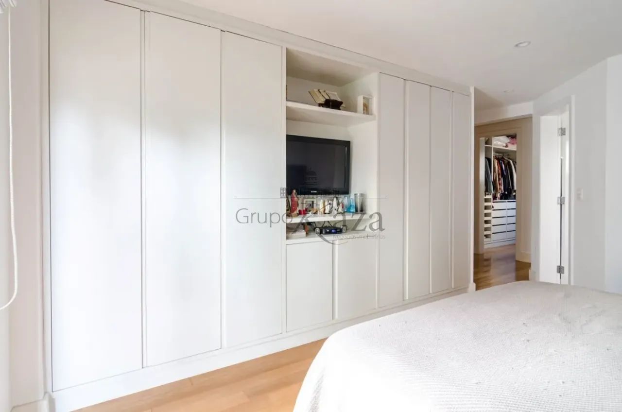 Apartamento - Itaim Bibi - 3 Suítes - 217m². - Foto 13